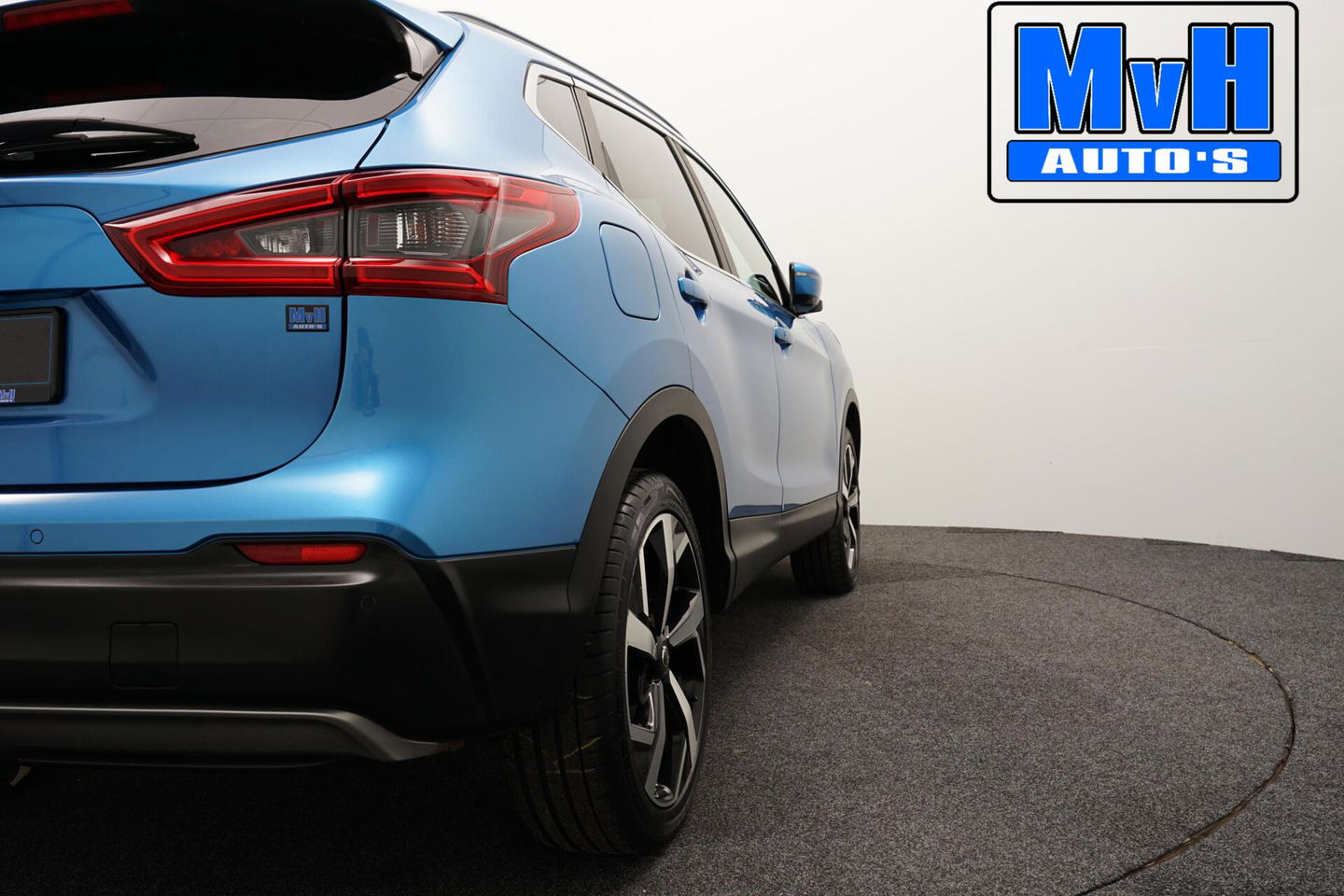 Nissan QASHQAI 1.3 DIG-T Tekna|PANO|TREKH|CAMERA|LED|LUXE!