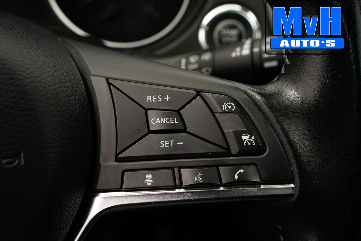 Nissan QASHQAI 1.3 DIG-T Tekna|PANO|TREKH|CAMERA|LED|LUXE!