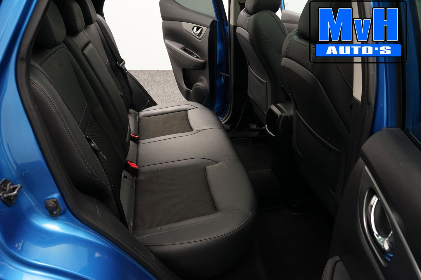 Nissan QASHQAI 1.3 DIG-T Tekna|PANO|TREKH|CAMERA|LED|LUXE!