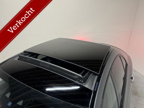 Mercedes-Benz C-Klasse 300e 4MATIC AMG Pano Burmester 360° Luchtvering