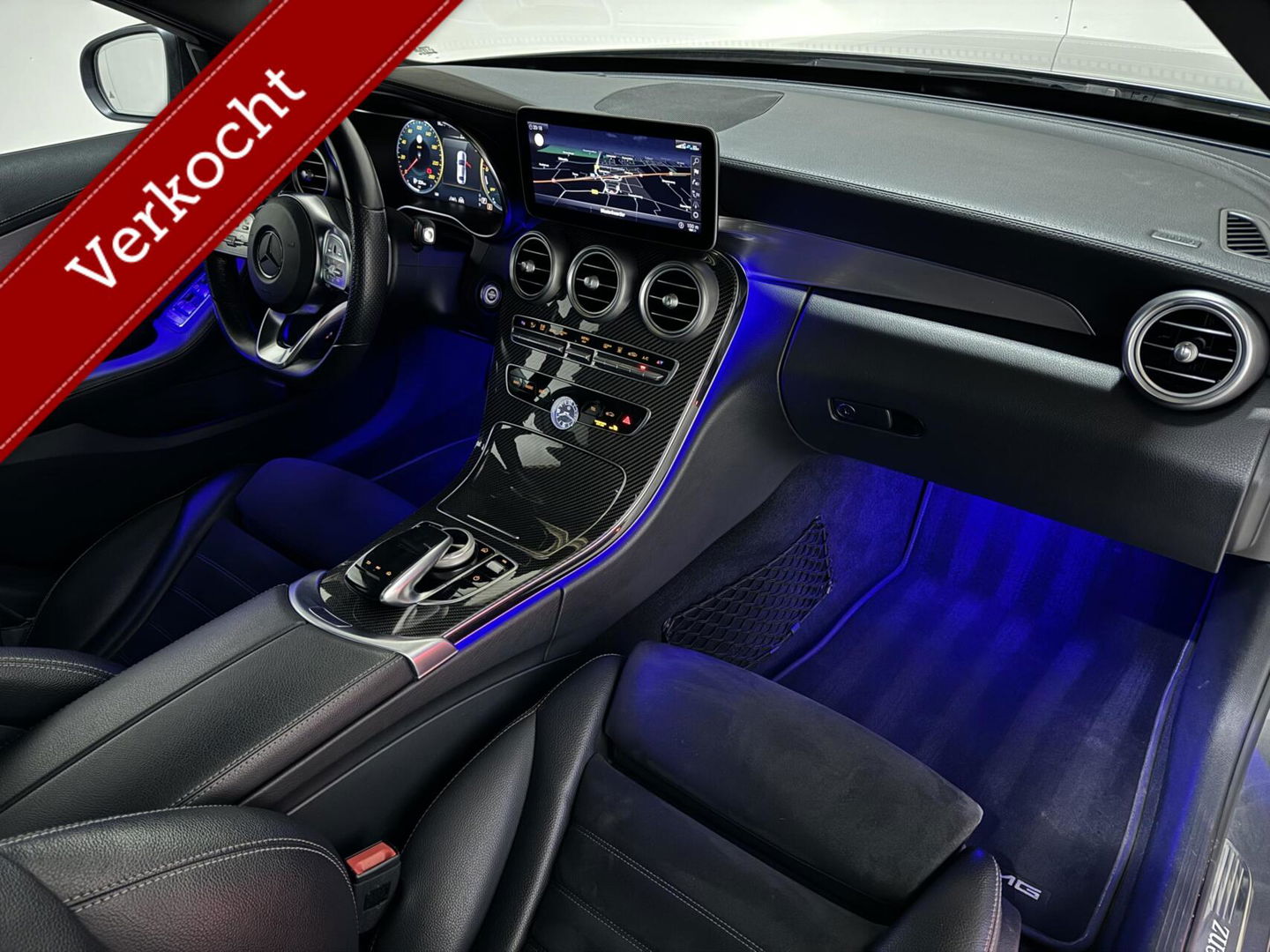 Mercedes-Benz C-Klasse 300e 4MATIC AMG Pano Burmester 360° Luchtvering
