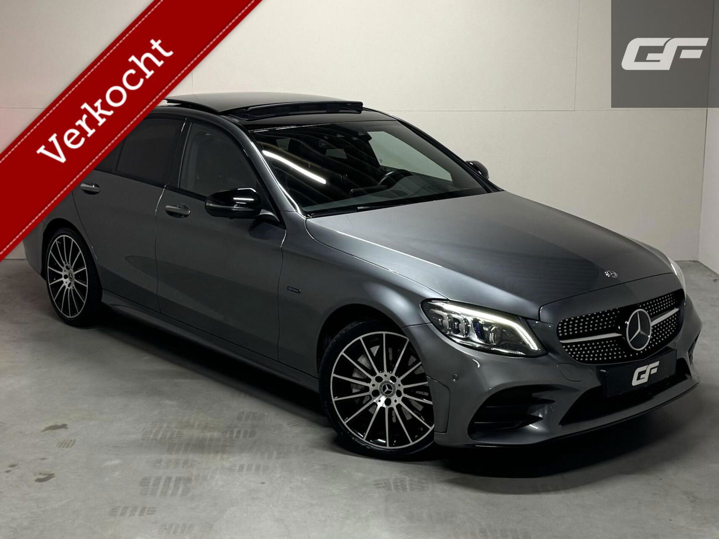 Mercedes-Benz C-Klasse 300e 4MATIC AMG Pano Burmester 360° Luchtvering