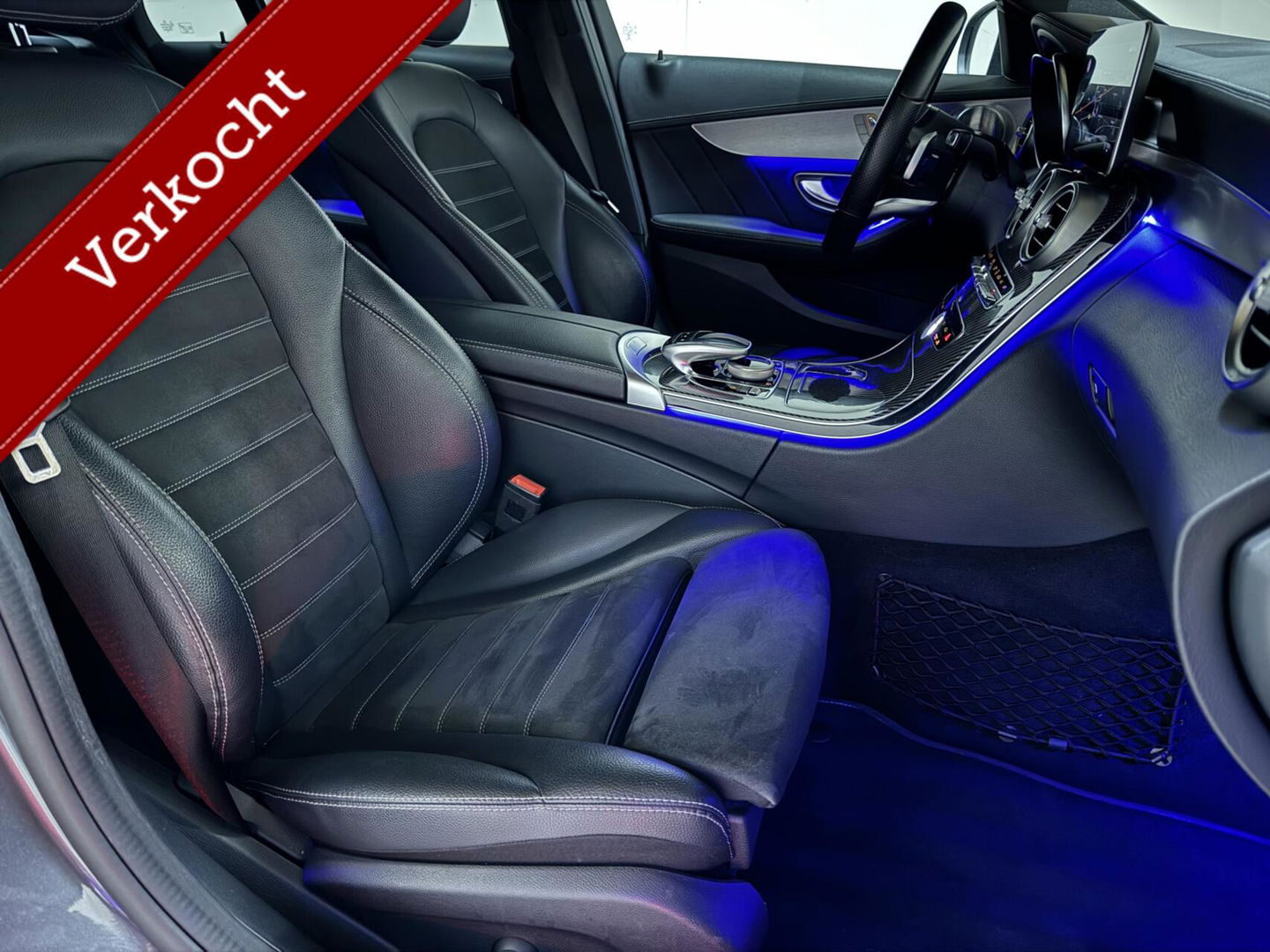 Mercedes-Benz C-Klasse 300e 4MATIC AMG Pano Burmester 360° Luchtvering