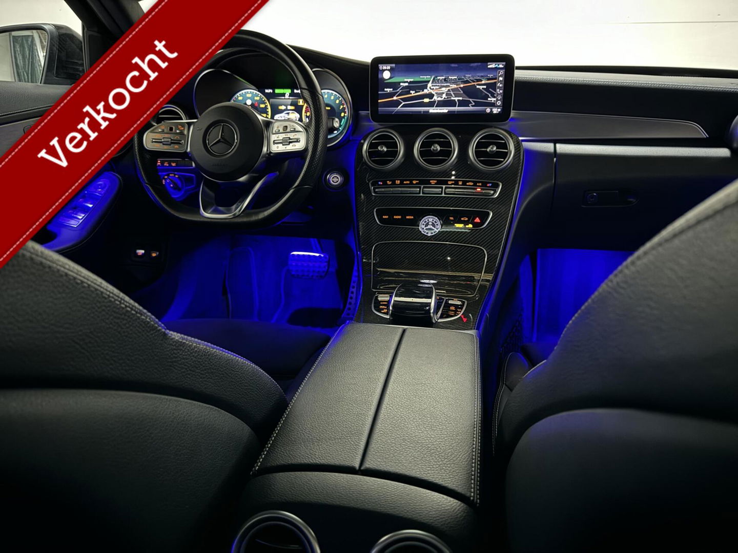 Mercedes-Benz C-Klasse 300e 4MATIC AMG Pano Burmester 360° Luchtvering
