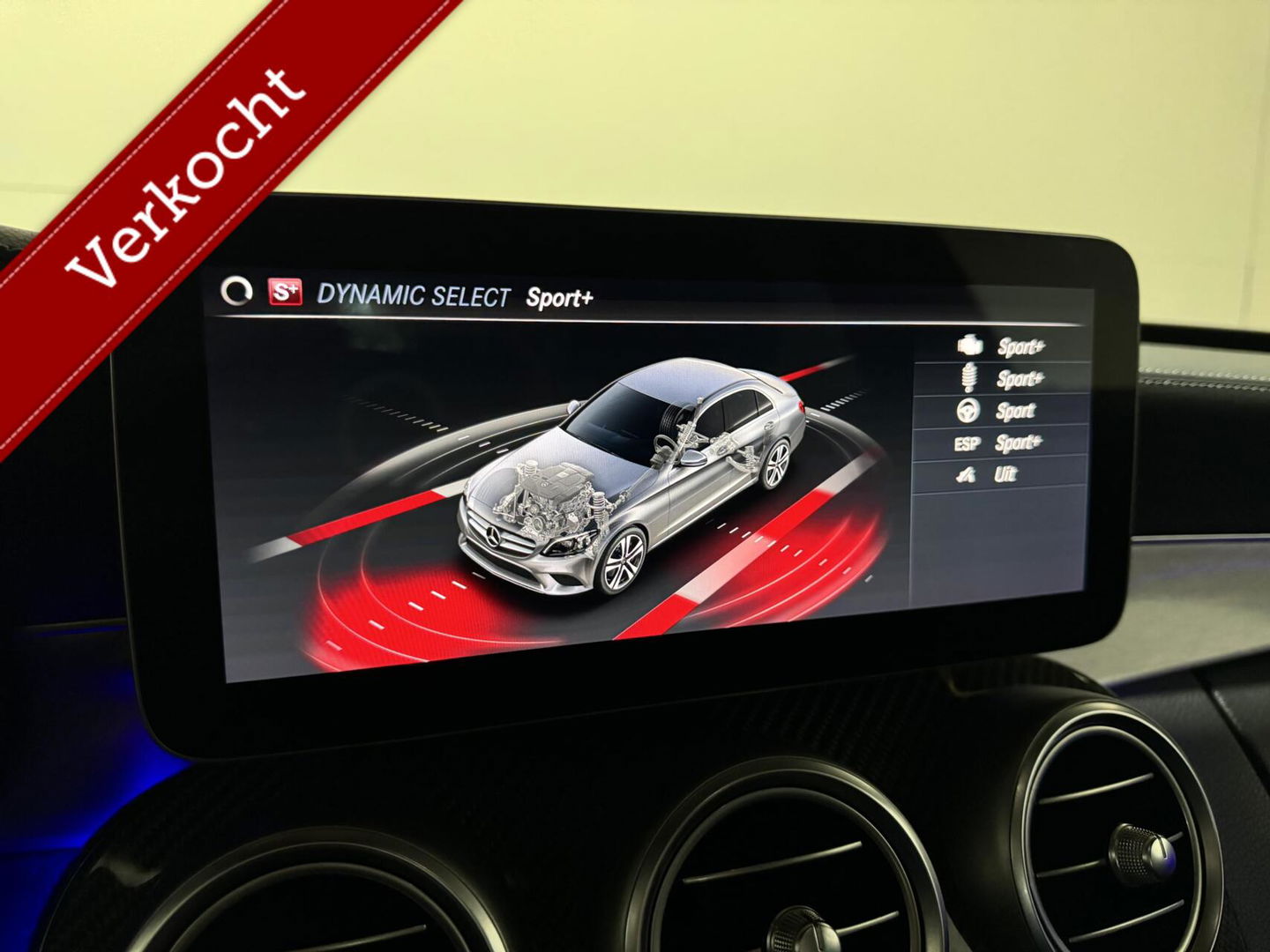 Mercedes-Benz C-Klasse 300e 4MATIC AMG Pano Burmester 360° Luchtvering