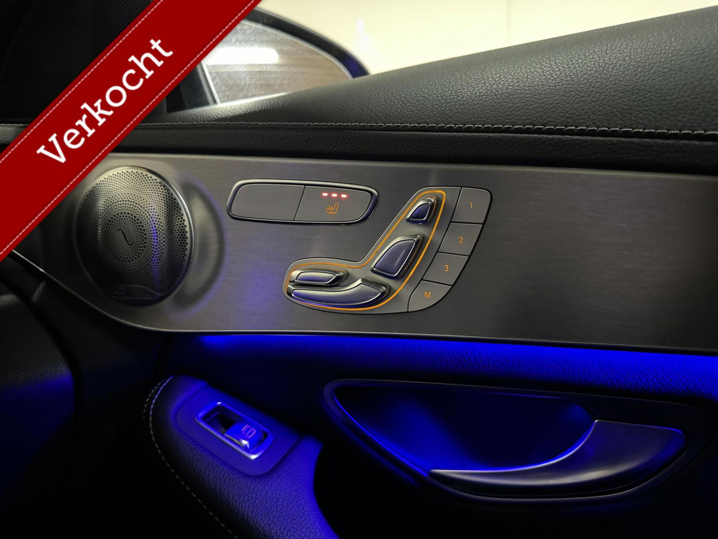 Mercedes-Benz C-Klasse 300e 4MATIC AMG Pano Burmester 360° Luchtvering