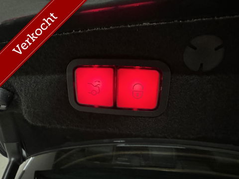 Mercedes-Benz C-Klasse 300e 4MATIC AMG Pano Burmester 360° Luchtvering