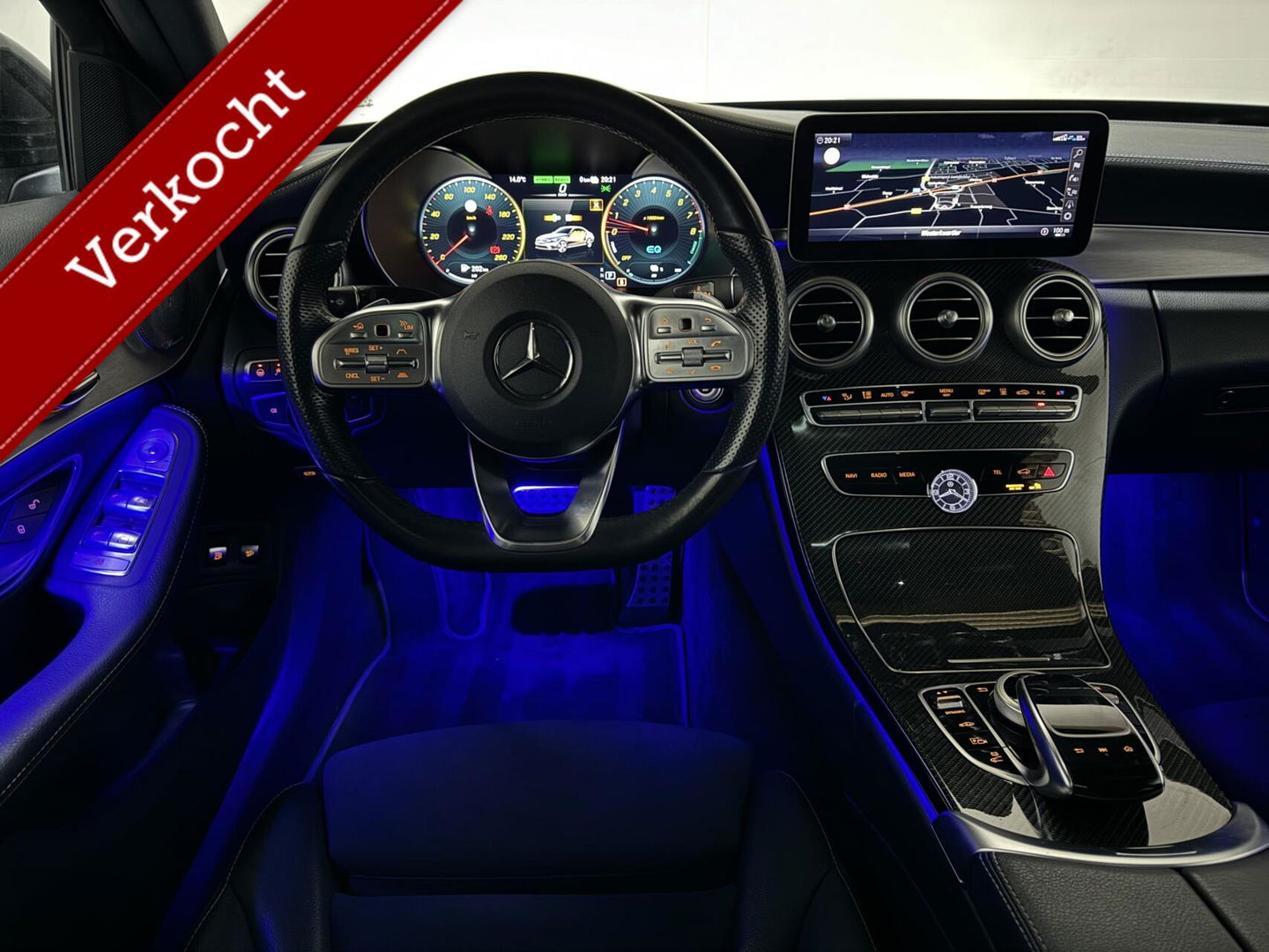 Mercedes-Benz C-Klasse 300e 4MATIC AMG Pano Burmester 360° Luchtvering