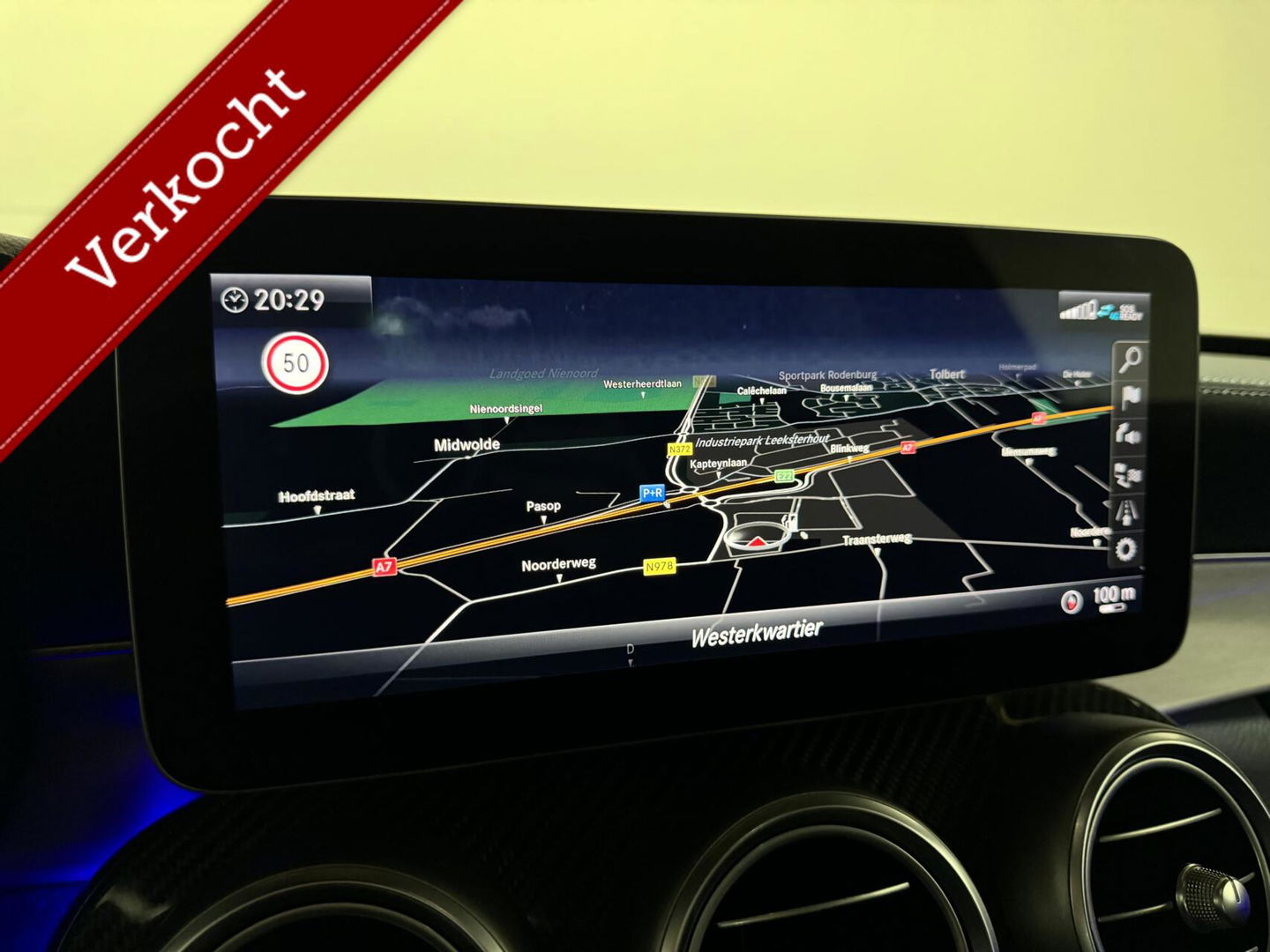 Mercedes-Benz C-Klasse 300e 4MATIC AMG Pano Burmester 360° Luchtvering