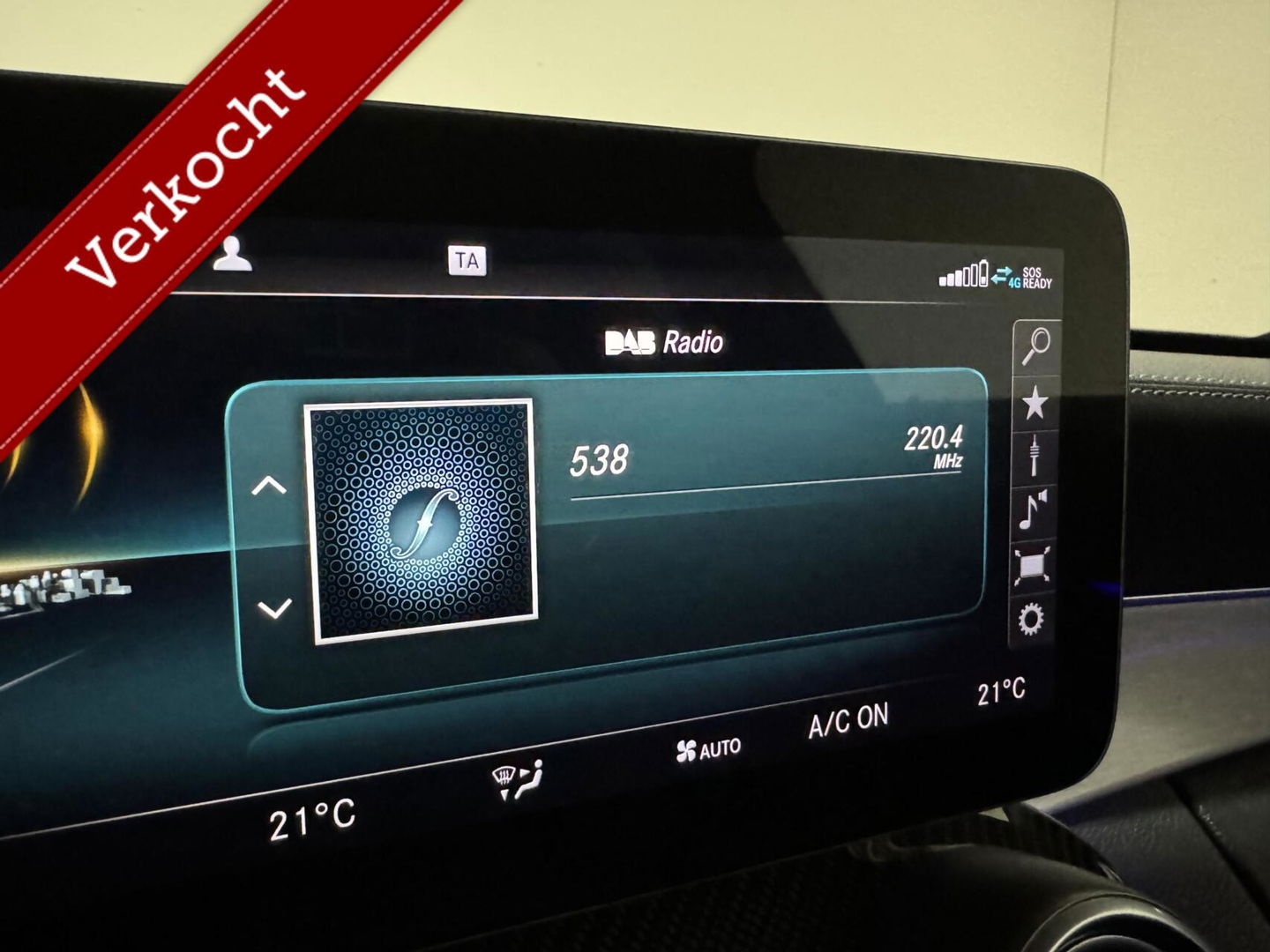 Mercedes-Benz C-Klasse 300e 4MATIC AMG Pano Burmester 360° Luchtvering