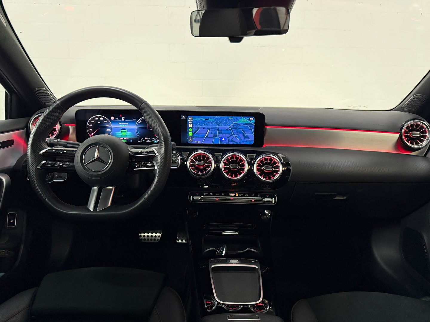 Mercedes-Benz A-Klasse 250e AMG Line, Full options, Pano, Nightpack, NL auto