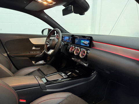 Mercedes-Benz A-Klasse 250e AMG Line, Full options, Pano, Nightpack, NL auto