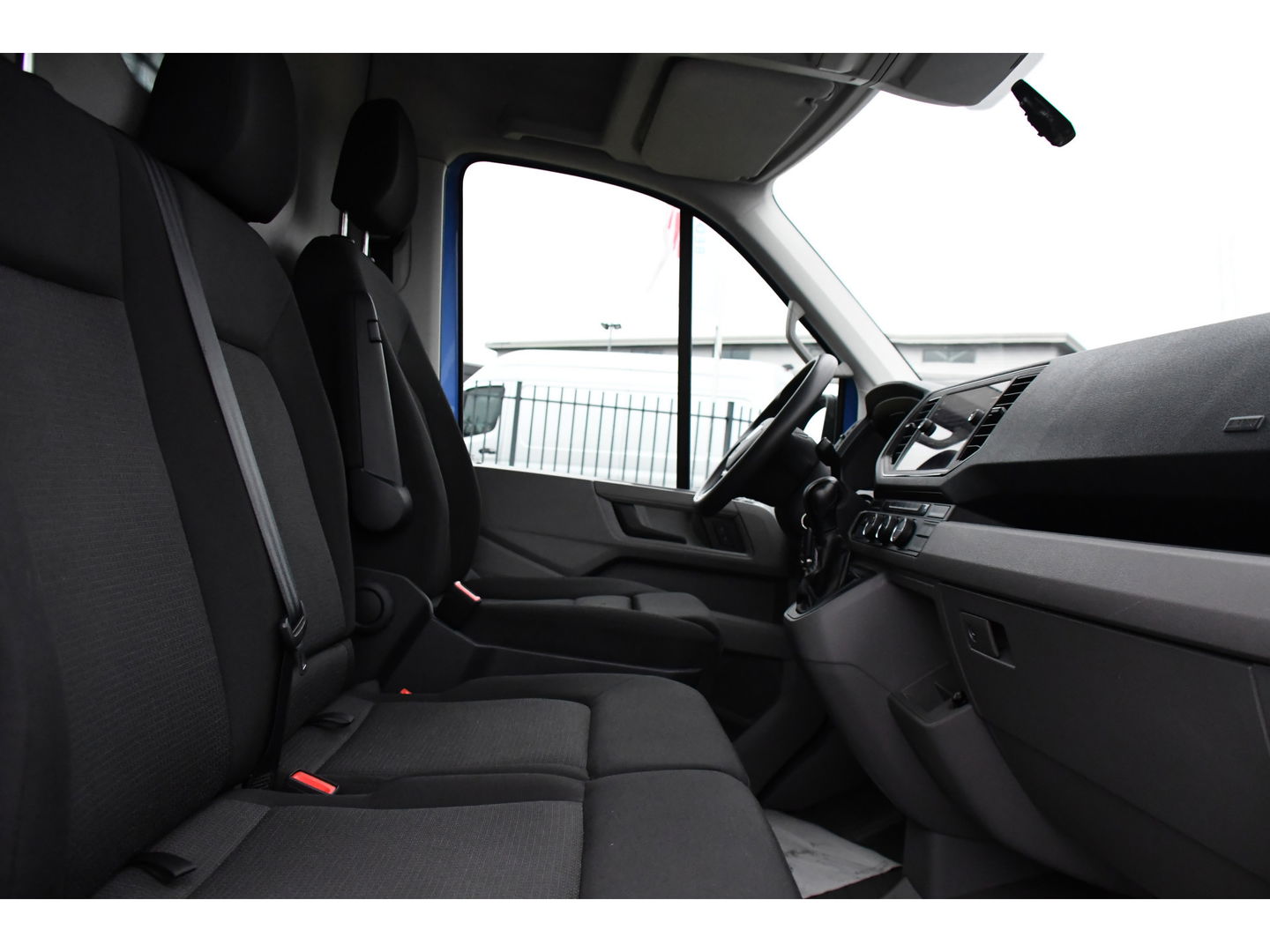 MAN TGE 2.0 L3H2 PB Edition Adaptieve Cruise, Camera, Carplay, LED, 2 x Schuifdeur, Trekhaak, multimedia, 140pk, Automaat, Uniek!