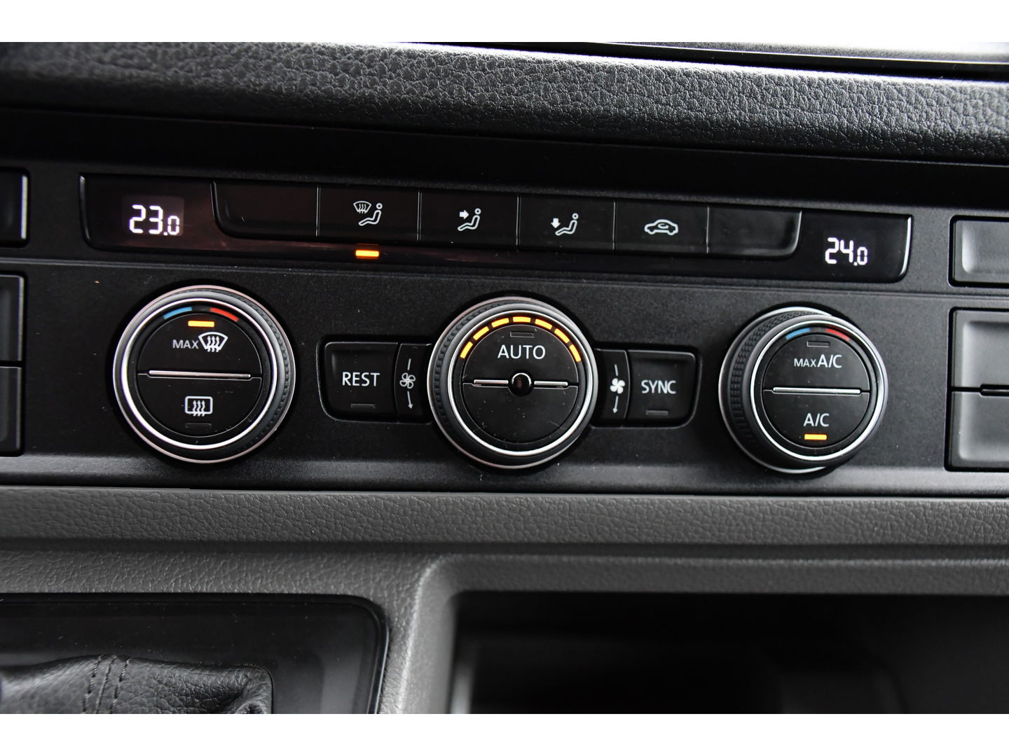 MAN TGE 2.0 L3H2 PB Edition Adaptieve Cruise, Camera, Carplay, LED, 2 x Schuifdeur, Trekhaak, multimedia, 140pk, Automaat, Uniek!