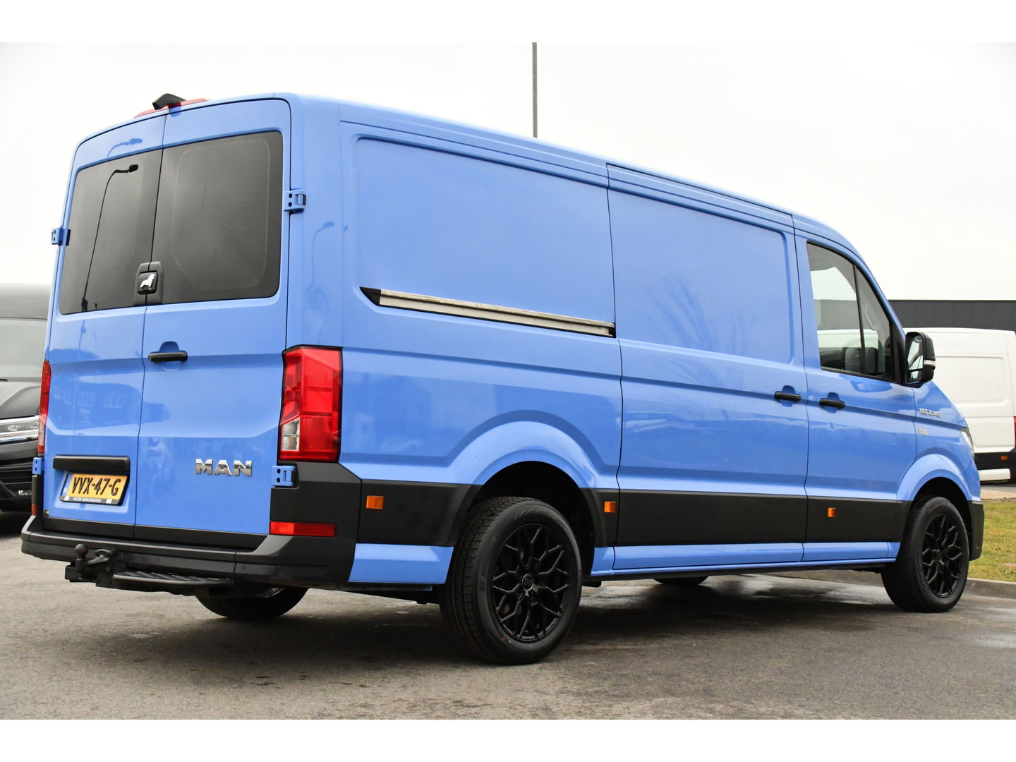 MAN TGE 2.0 L3H2 PB Edition Adaptieve Cruise, Camera, Carplay, LED, 2 x Schuifdeur, Trekhaak, multimedia, 140pk, Automaat, Uniek!