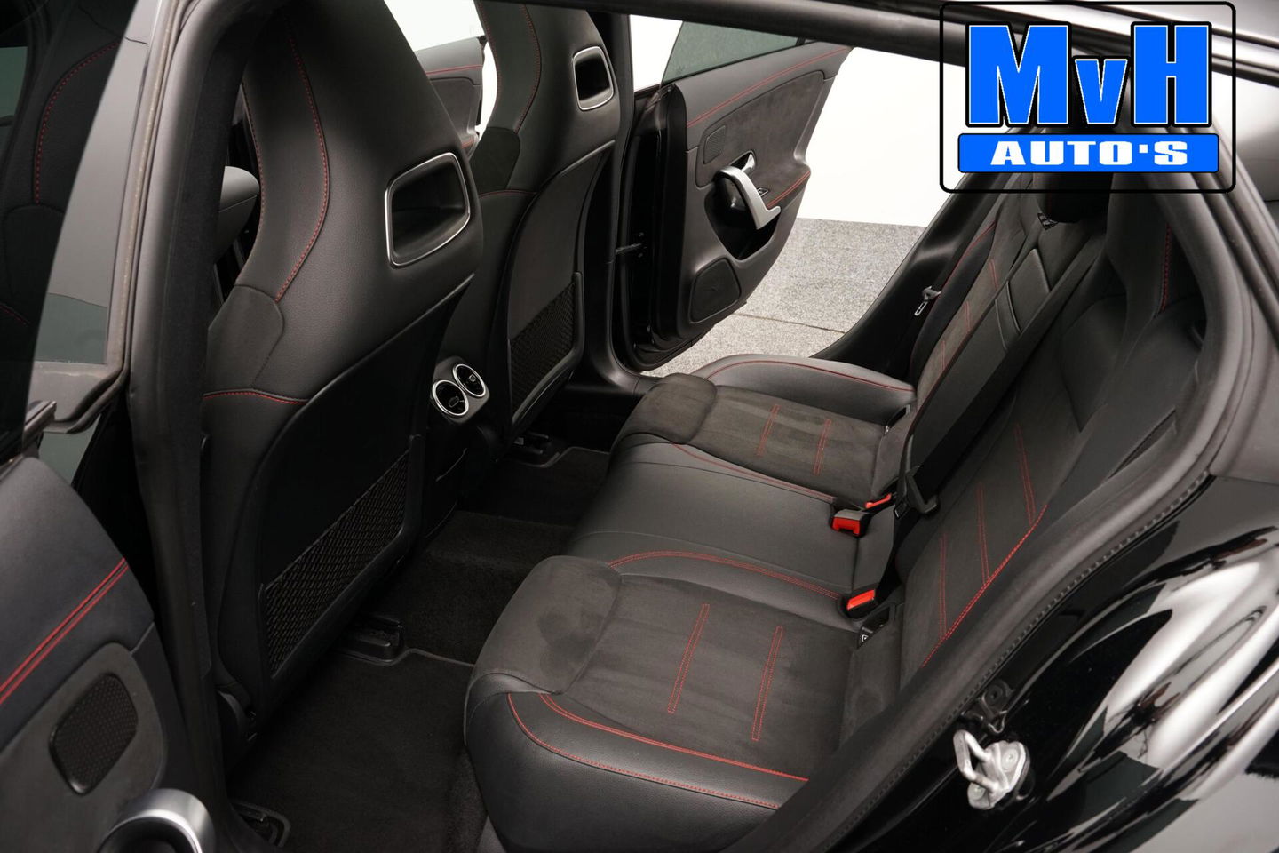 Mercedes-Benz CLA Shooting Brake 200 Business Solution AMG