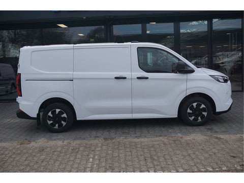Ford Transit Custom Trend Elek. 64KWH 218PK Trend AUT BPM VRIJ!! Apple CP / Android A, LED, 2300KG Trekgewicht NR. EC04