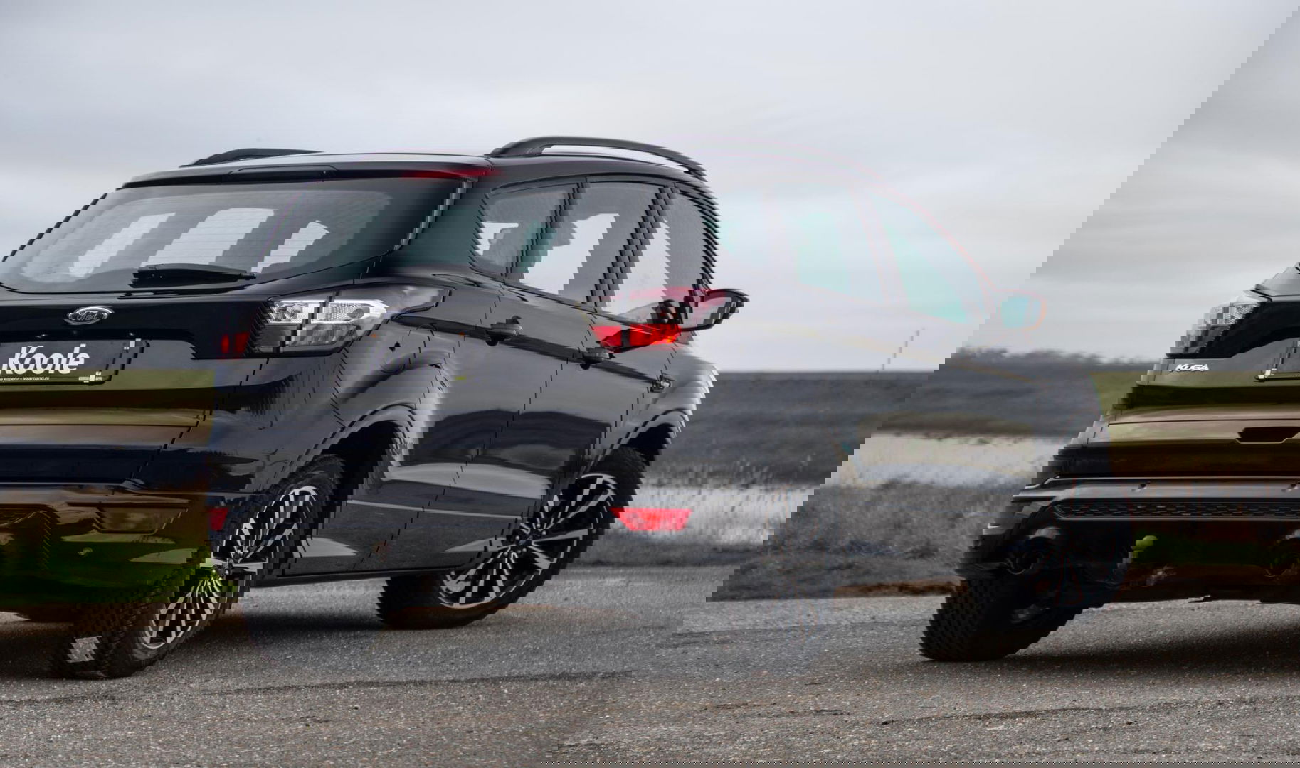 Ford Kuga 1.5 EcoBoost ST Line CAMERA / CARPLAY / TREKHAAK / 2000 KG / STOEVERWRMING / 150 PK