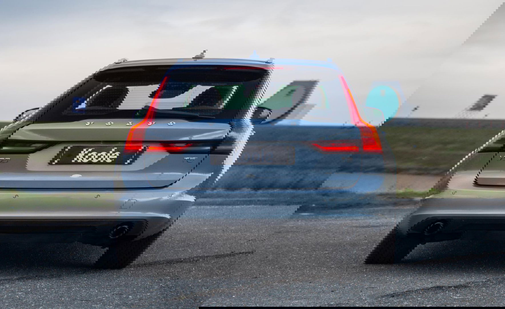 Volvo V90 2.0 T5 Momentum LEER / CARPLAY / ADAPTIVE CRUISE  / STOELVERWAMING / NAVI