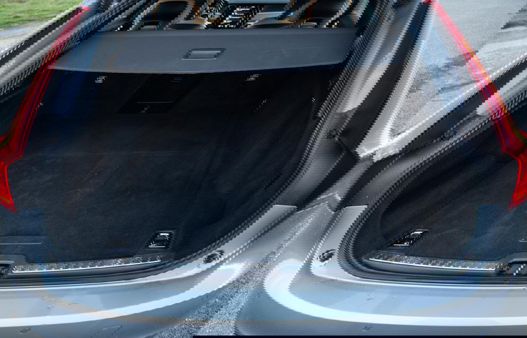 Volvo V90 2.0 T5 Momentum LEER / CARPLAY / ADAPTIVE CRUISE  / STOELVERWAMING / NAVI