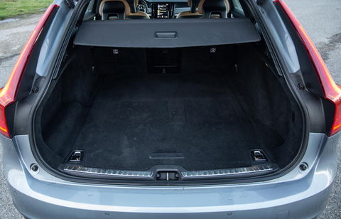 Volvo V90 2.0 T5 Momentum LEER / CARPLAY / ADAPTIVE CRUISE  / STOELVERWAMING / NAVI