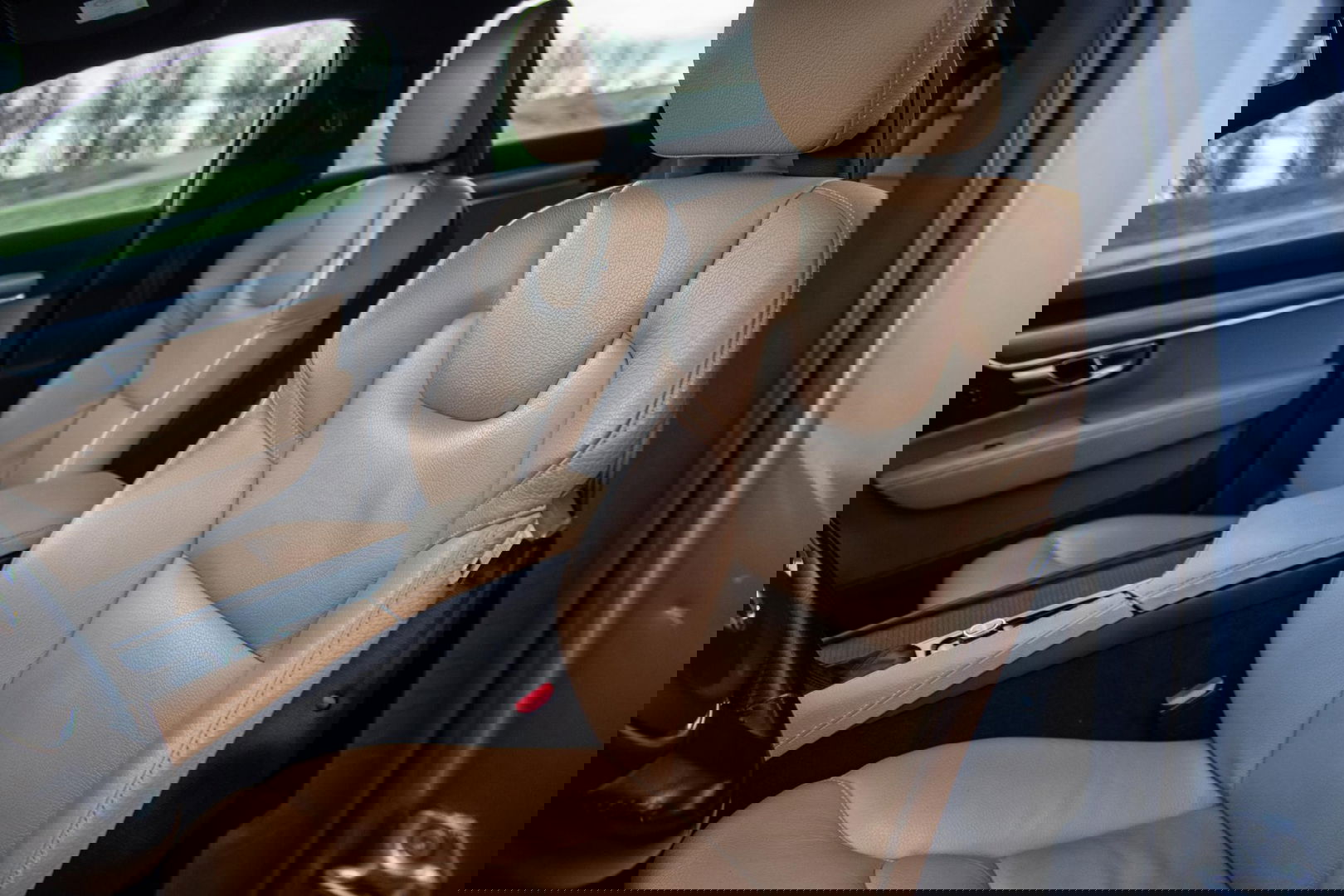 Volvo V90 2.0 T5 Momentum LEER / CARPLAY / ADAPTIVE CRUISE  / STOELVERWAMING / NAVI