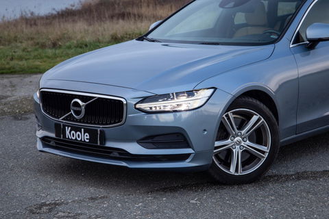 Volvo V90 2.0 T5 Momentum LEER / CARPLAY / ADAPTIVE CRUISE  / STOELVERWAMING / NAVI