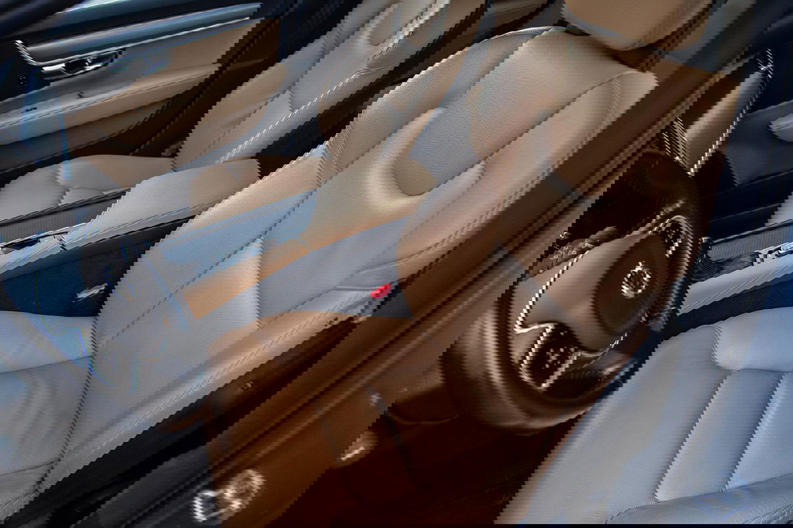 Volvo V90 2.0 T5 Momentum LEER / CARPLAY / ADAPTIVE CRUISE  / STOELVERWAMING / NAVI