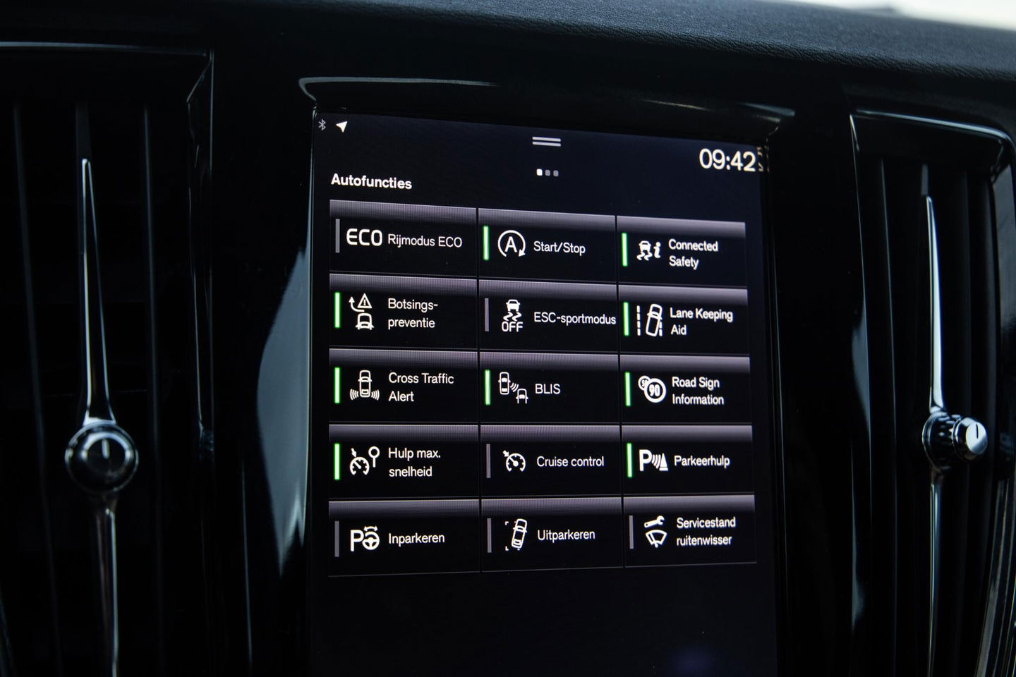 Volvo V90 2.0 T5 Momentum LEER / CARPLAY / ADAPTIVE CRUISE  / STOELVERWAMING / NAVI