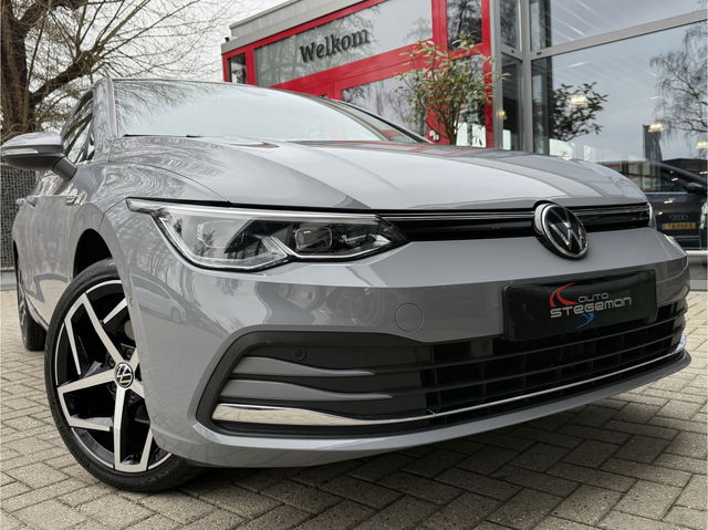 Volkswagen Golf - 1.5 TSI *!* PANODAK/ RADAR/ HuD/ 18 INCH/ CAMERA/ CARPLAY *!*