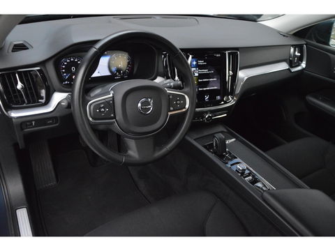 Volvo V60 B3 Business Pro | Adaptive Cruise | Camera | Apple CarPlay | Elektrische voorruit | BLIS |