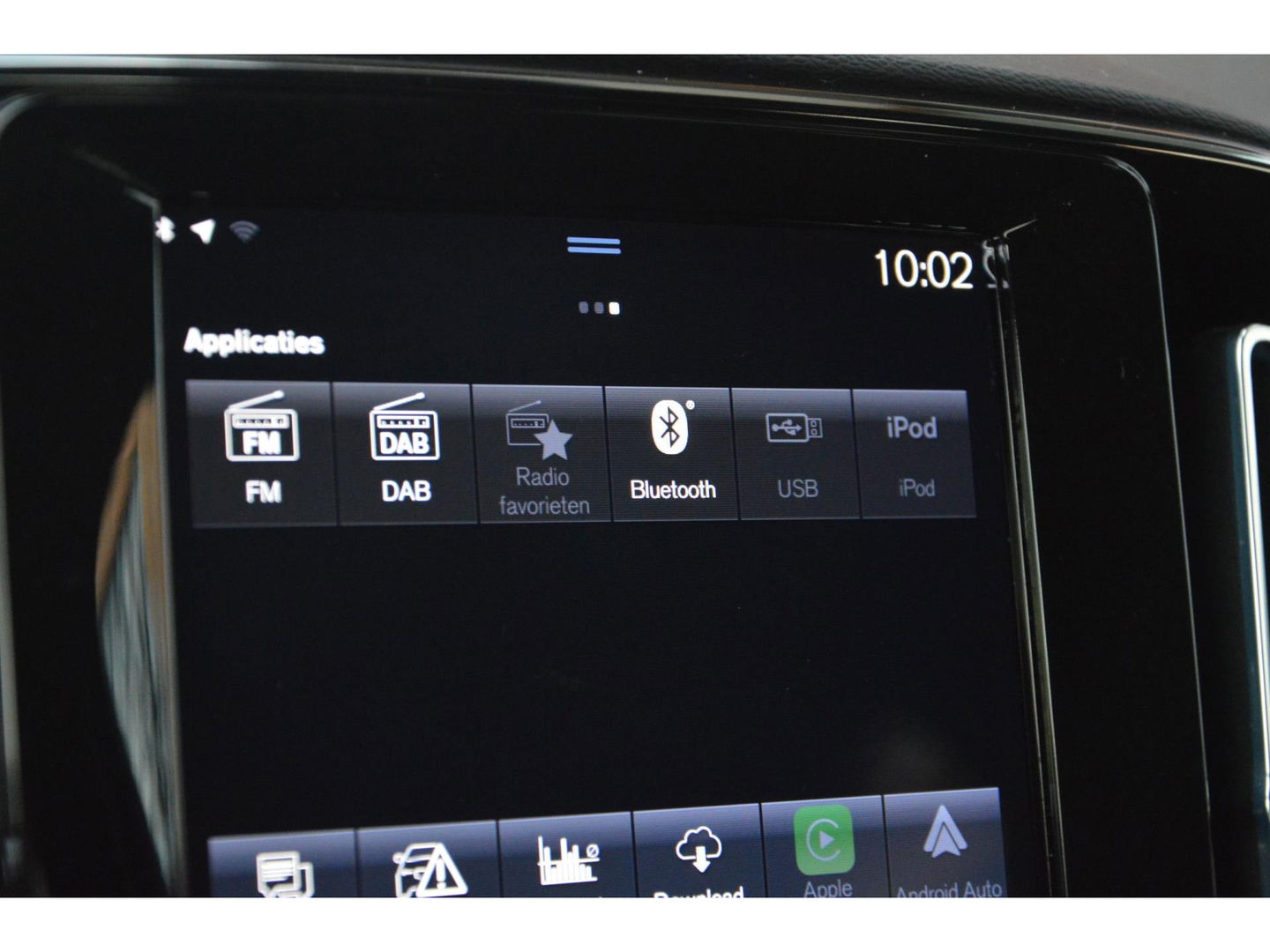 Volvo XC40 T4 Recharge Inscription| Stoel + Stuur Verwarmd | Trekhaak | Camera | Apple CarPlay | BLIS |