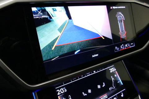 Audi A6 Avant 55 TFSI e quattro S Competition / S-Line / S6 Diffuser / Maxton Design Bodykit V.2 / Panoramadak / Elektr. verstelbare voorstoelen (links met memory) / Matrix LED / Ambienteverlichting / Apple Carplay - Android Auto / Trekhaak (zwenkbaar) / Stoelver