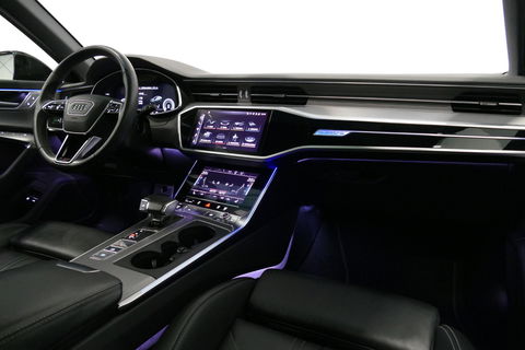 Audi A6 Avant 55 TFSI e quattro S Competition / S-Line / S6 Diffuser / Maxton Design Bodykit V.2 / Panoramadak / Elektr. verstelbare voorstoelen (links met memory) / Matrix LED / Ambienteverlichting / Apple Carplay - Android Auto / Trekhaak (zwenkbaar) / Stoelver
