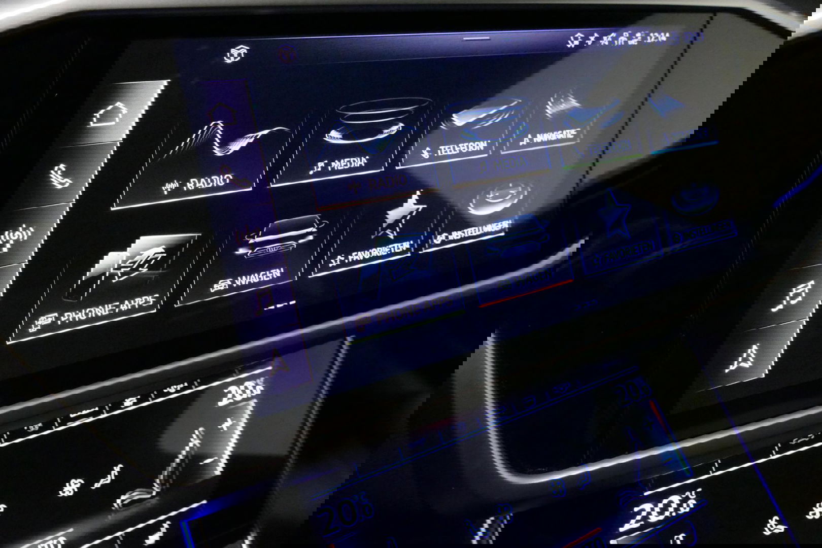 Audi A6 Avant 55 TFSI e quattro S Competition / S-Line / S6 Diffuser / Maxton Design Bodykit V.2 / Panoramadak / Elektr. verstelbare voorstoelen (links met memory) / Matrix LED / Ambienteverlichting / Apple Carplay - Android Auto / Trekhaak (zwenkbaar) / Stoelver