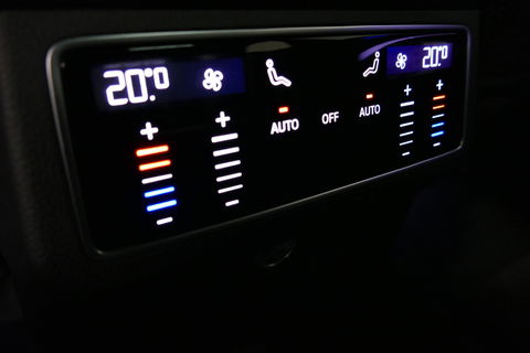 Audi A6 Avant 55 TFSI e quattro S Competition / S-Line / S6 Diffuser / Maxton Design Bodykit V.2 / Panoramadak / Elektr. verstelbare voorstoelen (links met memory) / Matrix LED / Ambienteverlichting / Apple Carplay - Android Auto / Trekhaak (zwenkbaar) / Stoelver