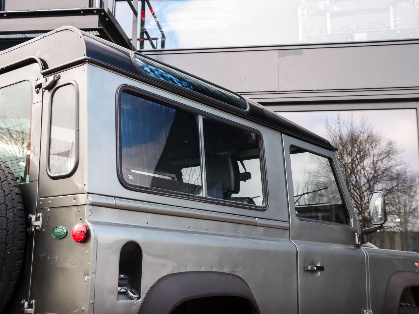 Land Rover Defender 90 2.0 MPI