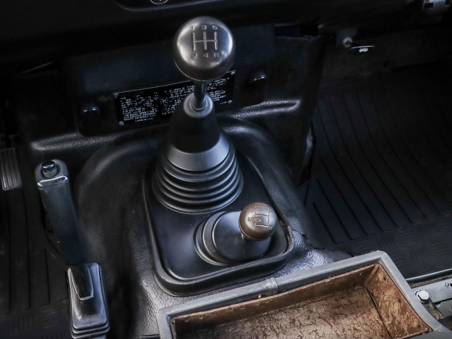 Land Rover Defender 90 2.0 MPI