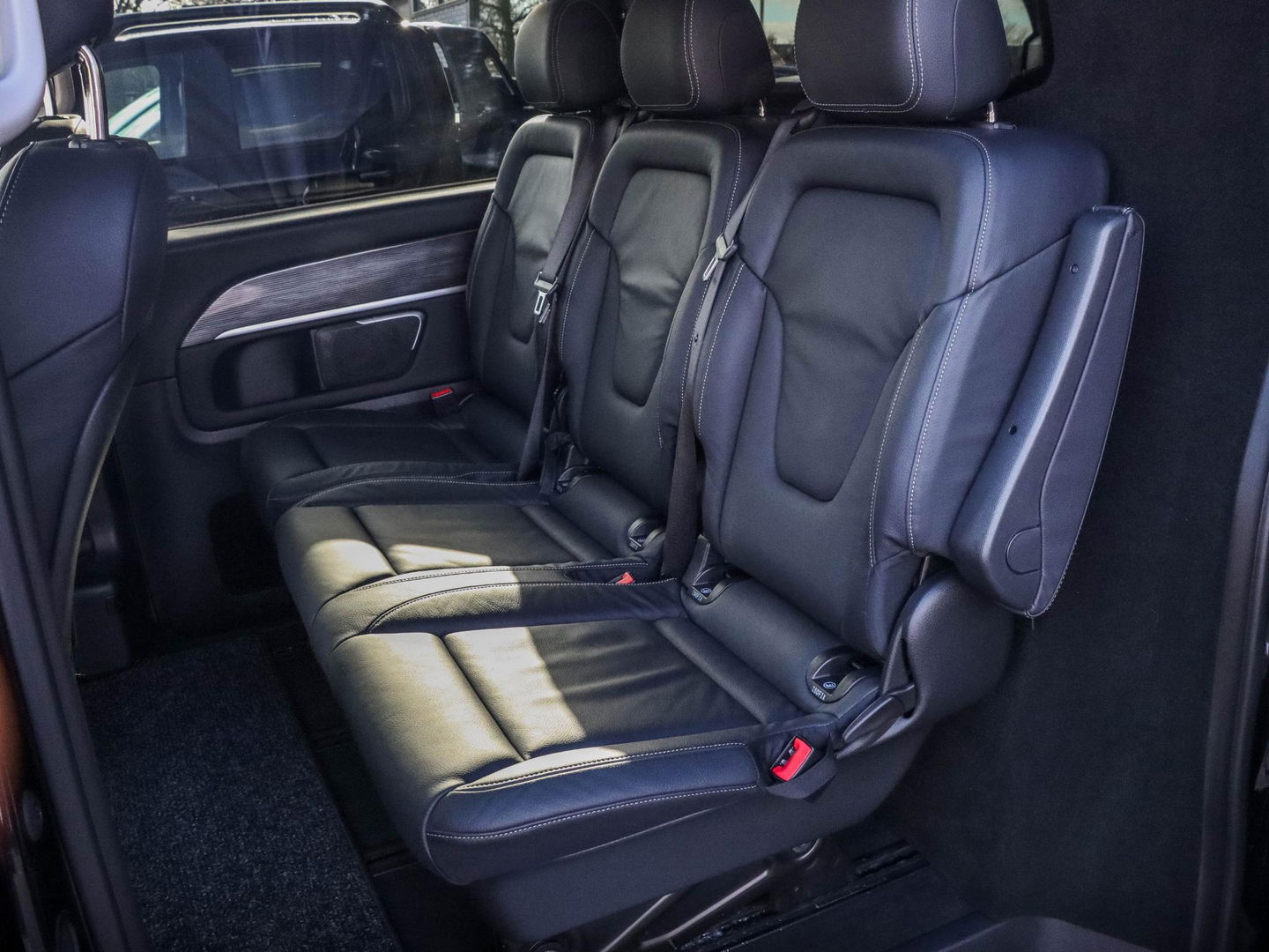 Mercedes-Benz V-Klasse 300d Extra Lang DC 5p Burmester | 2x schuifdeur | Leder | 240PK