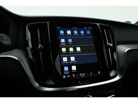 Volvo V60 2.0 T6 Plug-in hybrid AWD Plus Dark | Sportstoelen | ACC | Blis | stoel & stuur Verwarming | trekhaak | carplay |