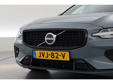 Volvo V60 2.0 T6 Plug-in hybrid AWD Plus Dark | Sportstoelen | ACC | Blis | stoel & stuur Verwarming | trekhaak | carplay |
