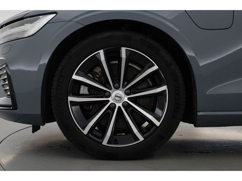 Volvo V60 2.0 T6 Plug-in hybrid AWD Plus Dark | Sportstoelen | ACC | Blis | stoel & stuur Verwarming | trekhaak | carplay |