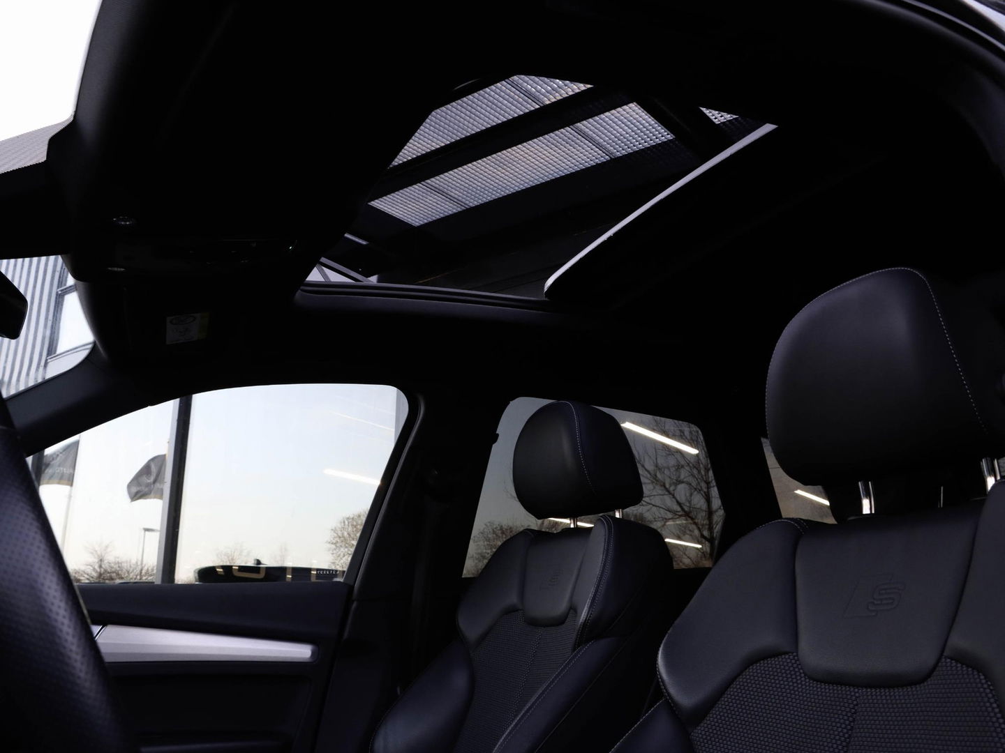 Audi Q5 55 TFSI e quattro Competition Panodak | Luchtvering | Trekhaak | Adaptive Cruise