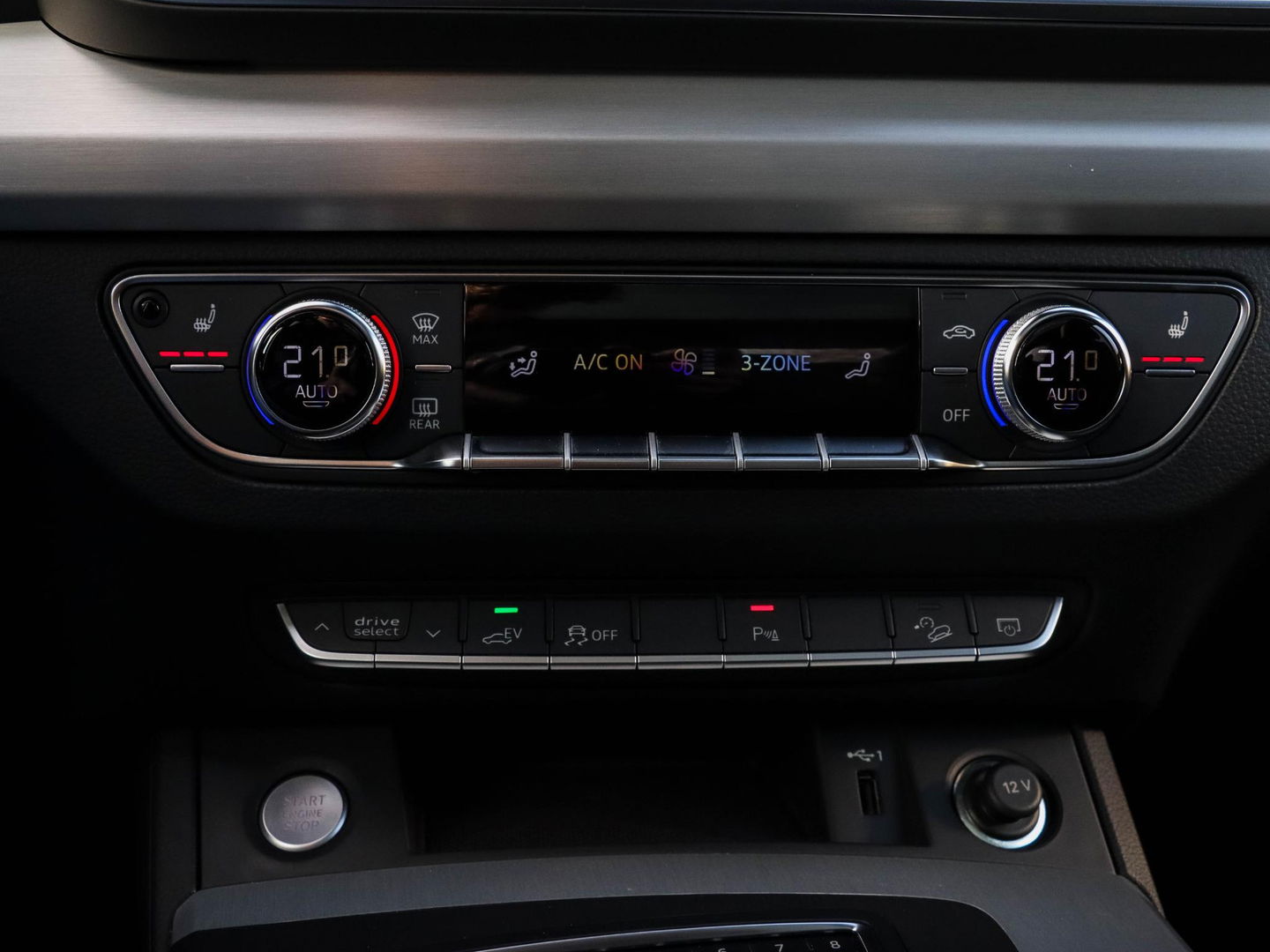 Audi Q5 55 TFSI e quattro Competition Panodak | Luchtvering | Trekhaak | Adaptive Cruise