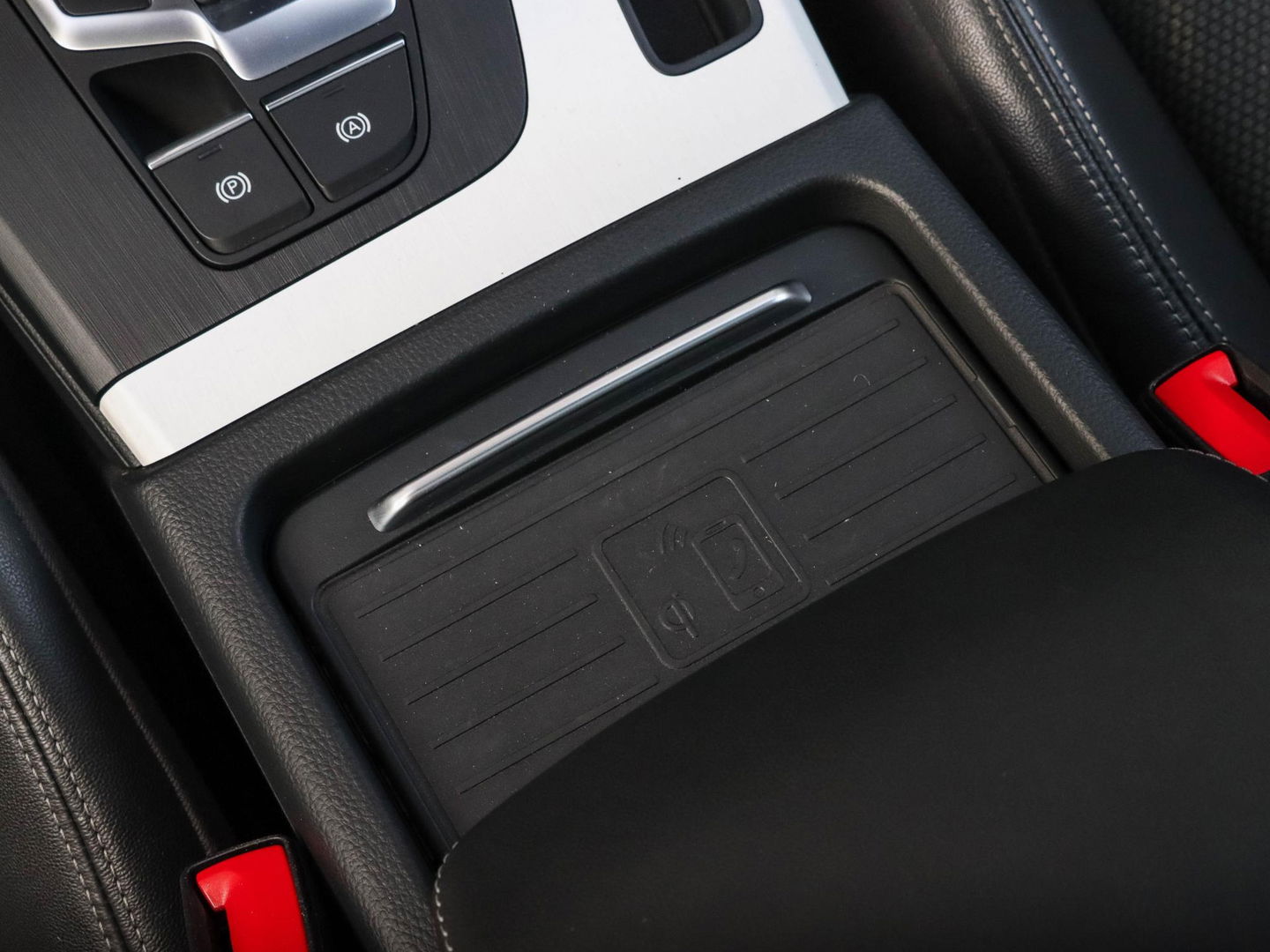 Audi Q5 55 TFSI e quattro Competition Panodak | Luchtvering | Trekhaak | Adaptive Cruise