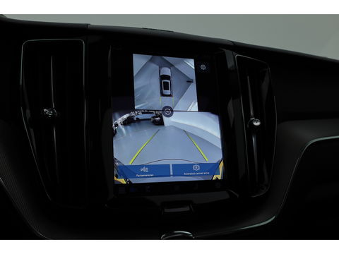 Volvo XC60 2.0 T6 Plug-in hybrid AWD Plus Dark | ACC | 360 Camera | Blis | elek. trekhaak | H&K Audio | Pano-dak |