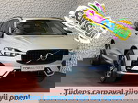 Volvo XC60 - 2.0 T6 350 PK PHEV AWD PLUS DARK + LONG RANGE PANO HARMAN-KARDON 360CAM ELEK.KLEP STUUR/STOEL VERW. Plug in Hybrid ✅ Top Auto's Wijchen ,  Altijd een Ruim aanbod van Diverse Volvo's i  BUSINESS / CORE / BRIGHT / DARK / ULTRA DARK / PLUS DARK / BLACK EDITI