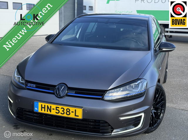 Volkswagen Golf - 1.4 TSI GTE CAMERA|NAVI|WRAP