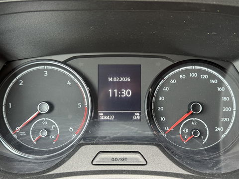 Volkswagen Transporter 2.0 TDI L1H1 26 Economy Business | Parkeersensor Achter | Cruise Control | Apple Carplay | 3 Zits | Airconditioning |