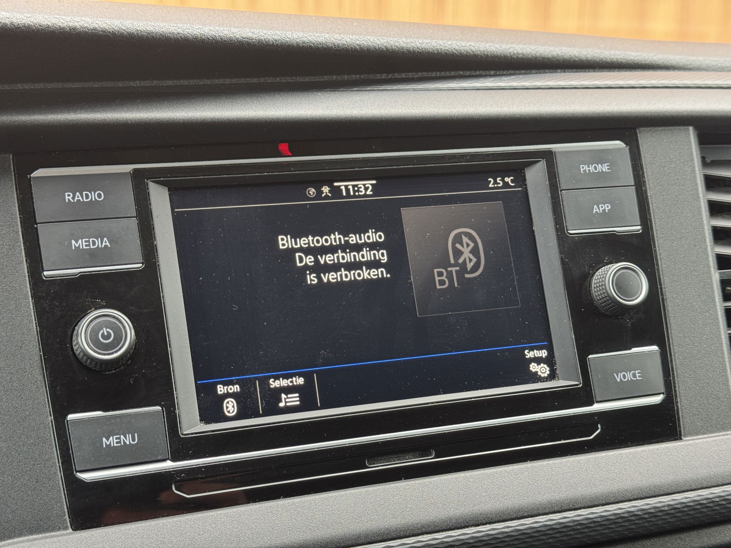 Volkswagen Transporter 2.0 TDI L1H1 26 Economy Business | Parkeersensor Achter | Cruise Control | Apple Carplay | 3 Zits | Airconditioning |